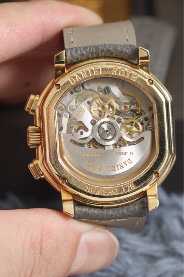 年產低於3000 rose gold Daniel Roth (一錶難求 工藝一流)