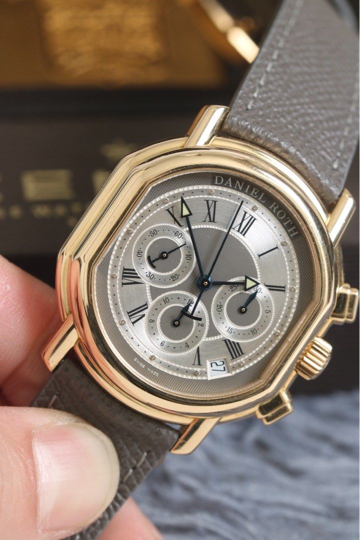 年產低於3000 rose gold Daniel Roth (一錶難求 工藝一流)