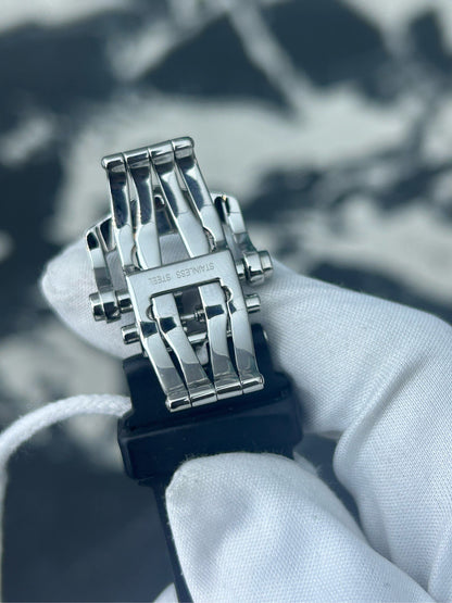 芝柏 Girard Perregaux 桂冠 81005-11-131-BB6A