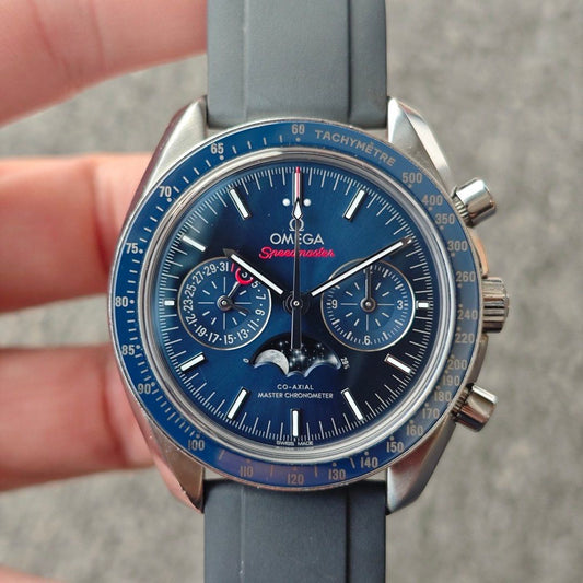 23年全套 99新兩帶 Omega Speedmaster Moonphase 超霸系列 月相 304.33.44.52.03.001 (近六折)