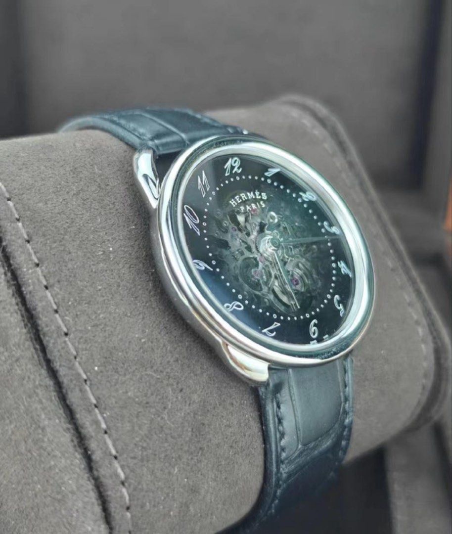 24年1月 新淨 Hermes ARCEAU W049008WW00 (全套 鏤空錶面 獨特設計)