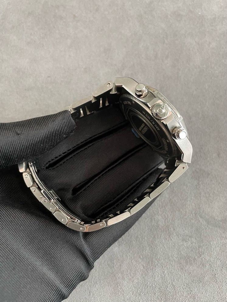芝柏 Girard Perregaux Laureato

81020-11-431-11A GP03300