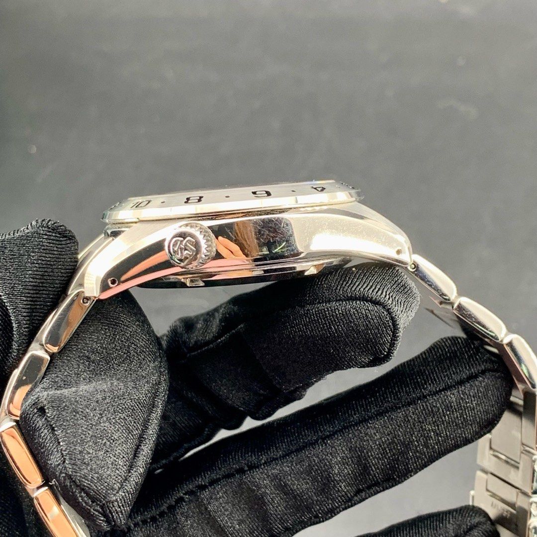半價99新 人人都買隻 Grand Seiko GS SBGM245G GMT