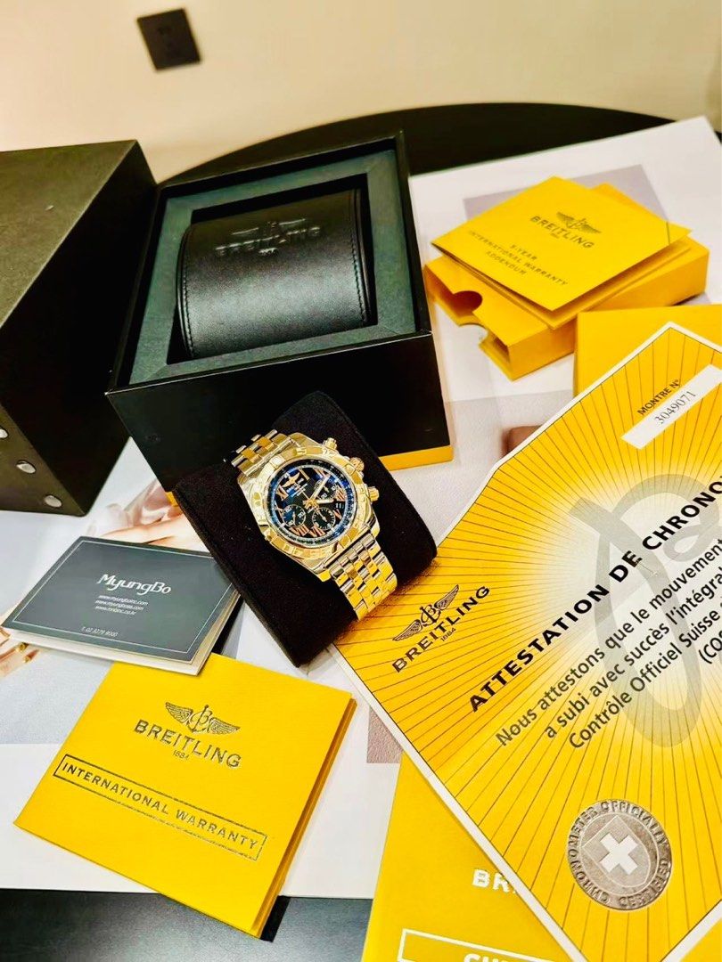 Breitling 間金黑 CB011012.B957 (百年靈)