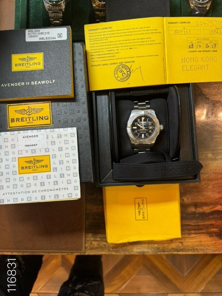 Breitling Avenger A17331