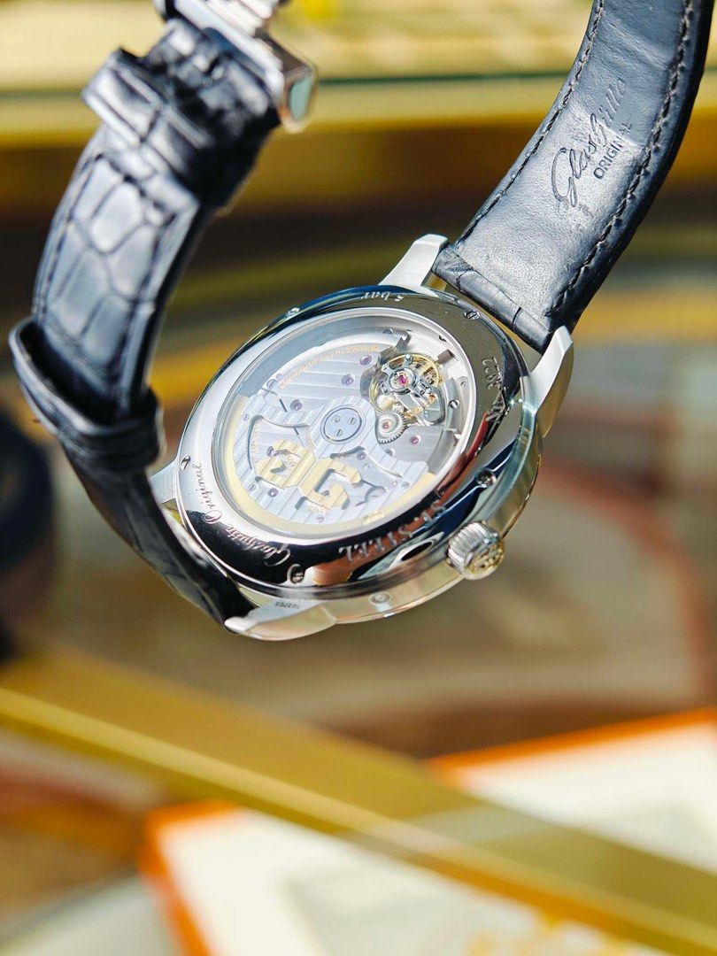 Glashutte Original senator 1-00-14-05-02-04
