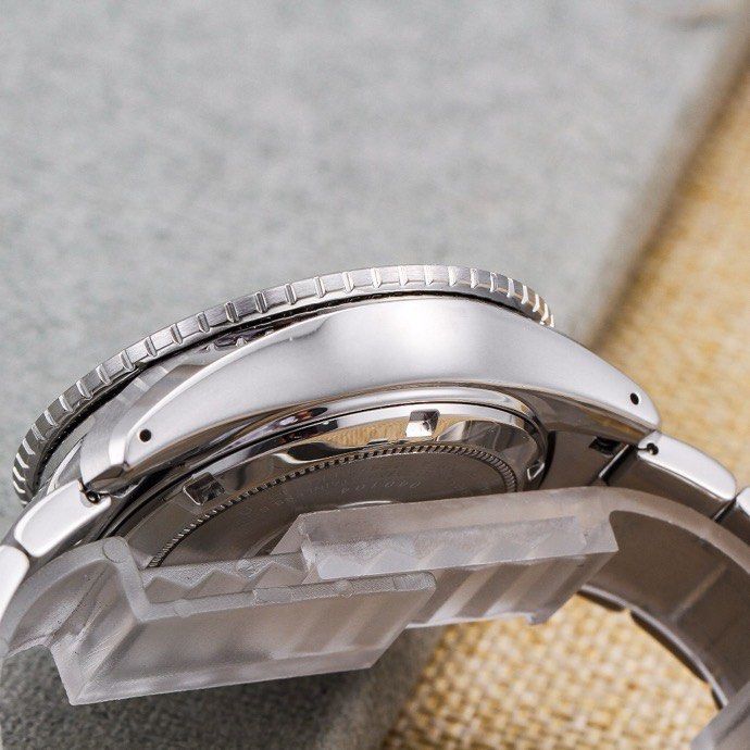 GS Grand Seiko SBGJ237G (三地時區看地球)