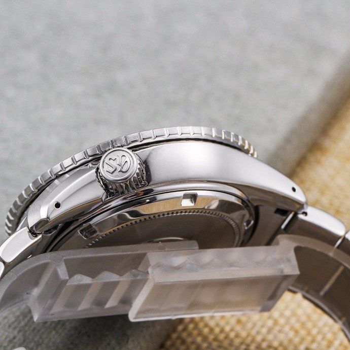 GS Grand Seiko SBGJ237G (三地時區看地球)