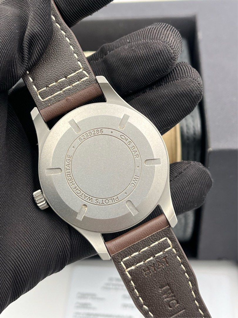 IWC Pilot IW327006 鈦金屬 (夜光生猛)