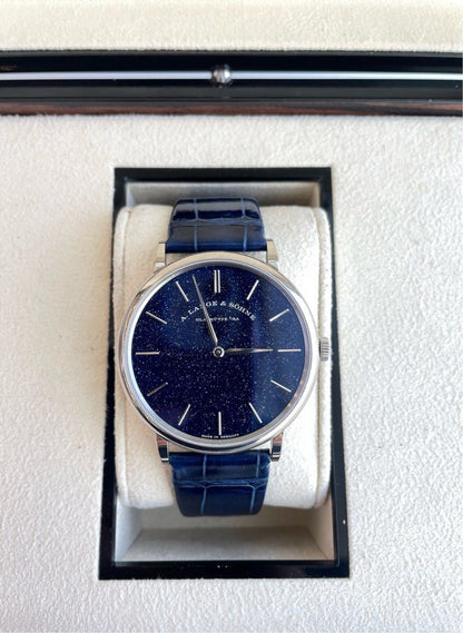 Lange 205.086 藍色星空砂金錶盤