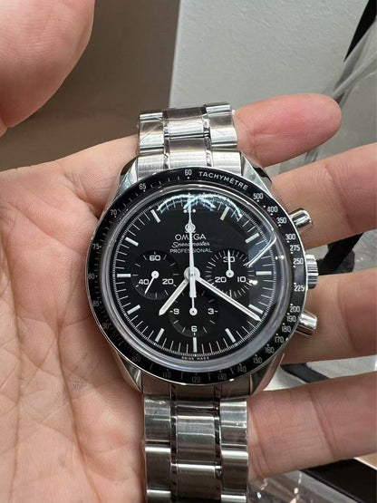 Omega Speedmaster Moonwatch 310.30.42.50.01