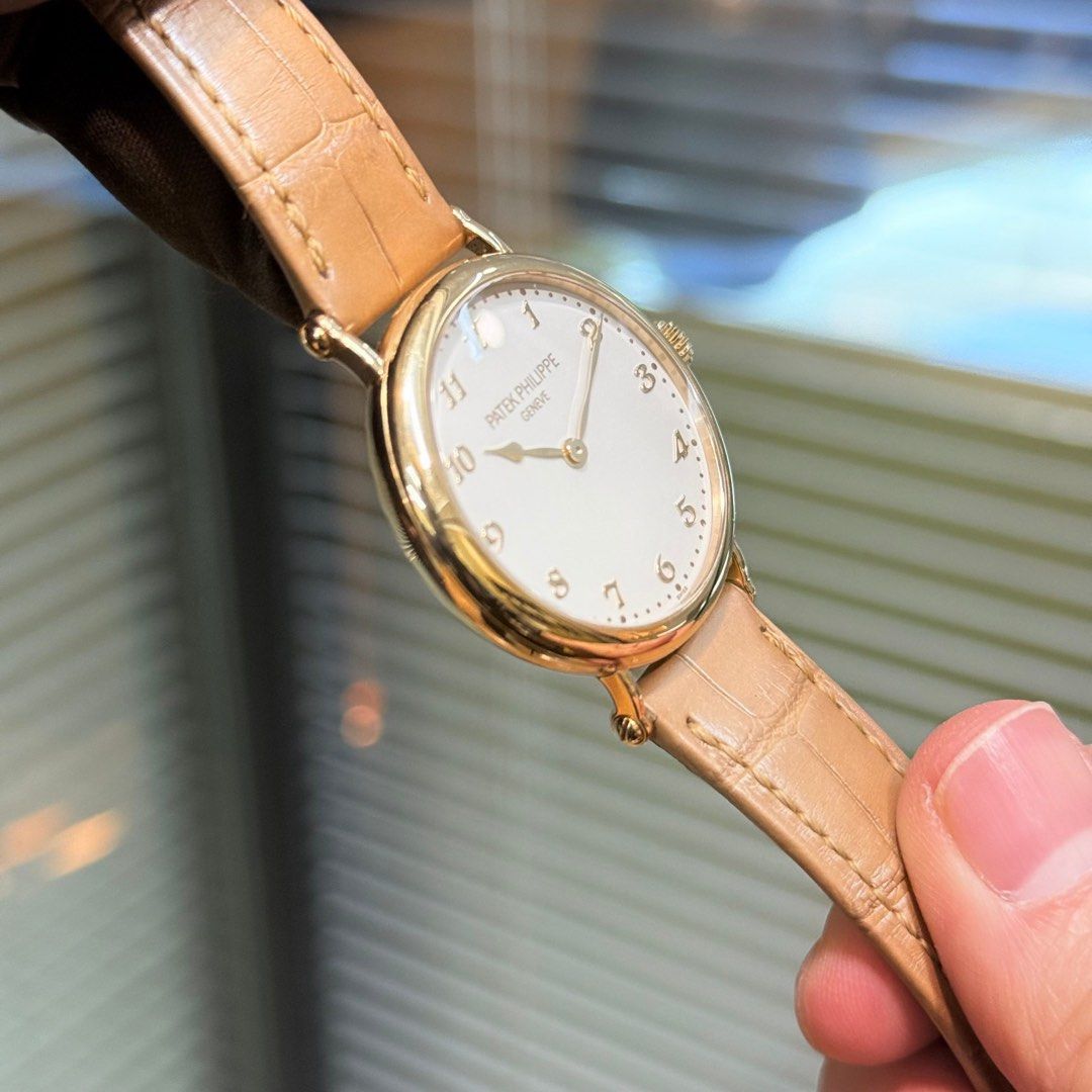 Patek Philippe Calatrava 7200R-001 (百達翡麗)