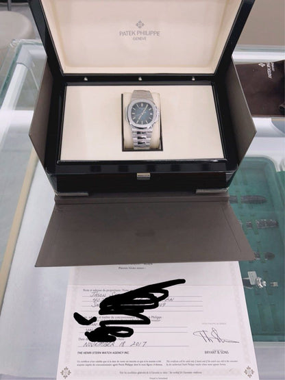 Patek Philippe Nautilus PP 5711/1A-010 5711 (升值必備 全套 鋼王 各年份)