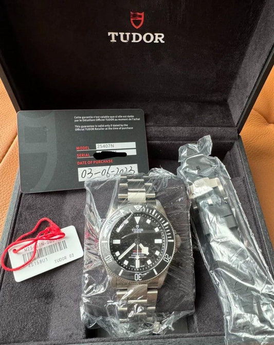 帝陀tudor 單紅 25407N PELAGOS 39 (又抵又新)
