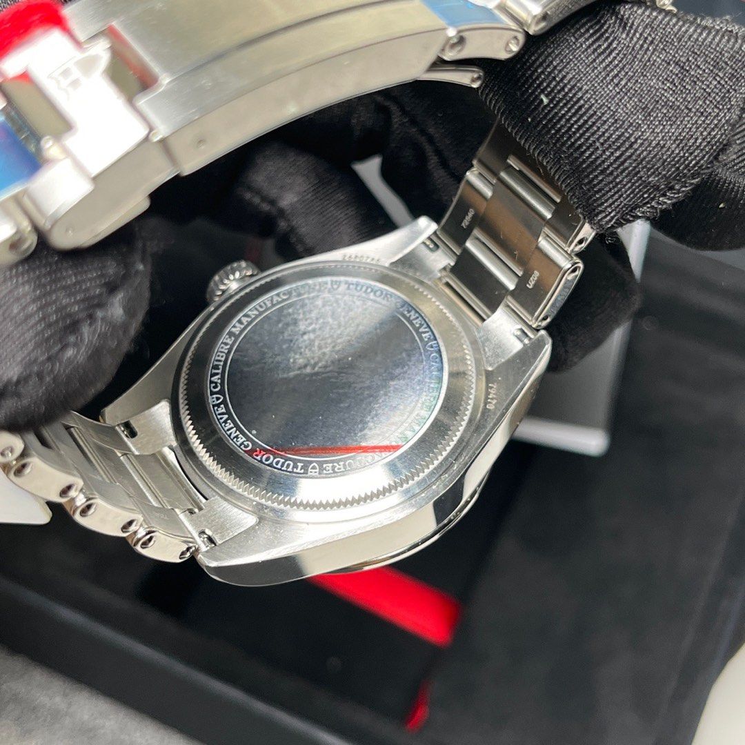 Tudor Black Bay Pro 79470 -0001