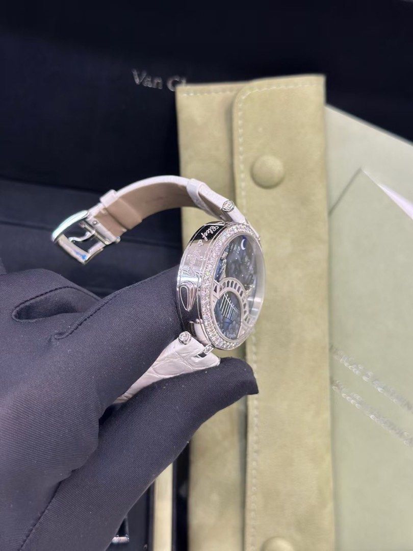 van cleef & arpels 女士版 新款情人橋 VCARO8TY00 (全套未用)