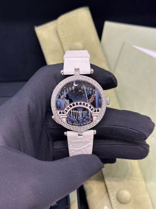 van cleef & arpels 女士版 新款情人橋 VCARO8TY00 (全套未用)